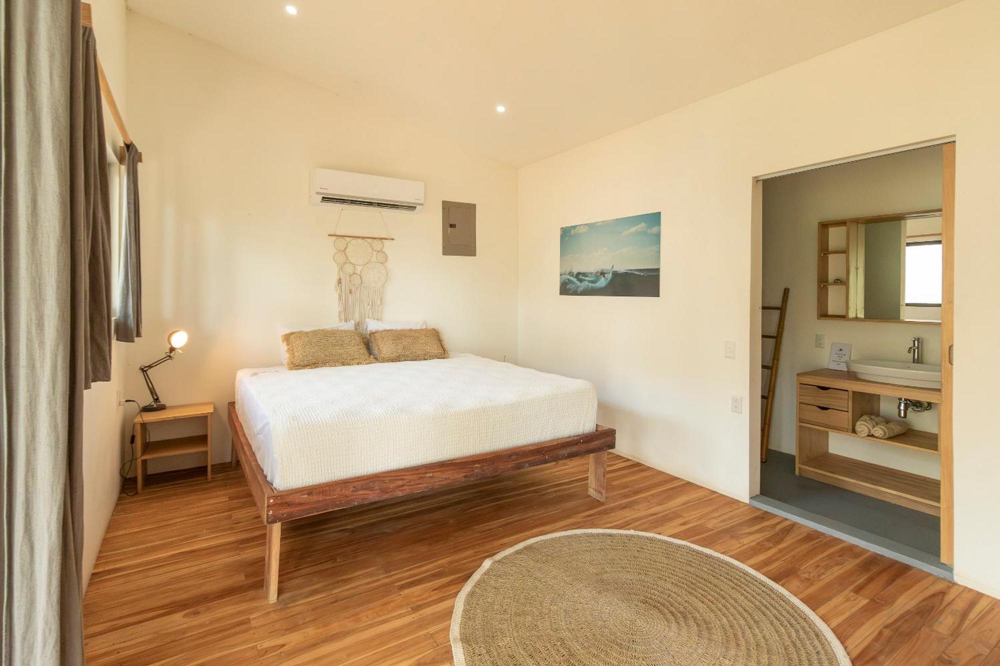 La Sana Surf Hotel, New Management, Few Mn Drive To The Beach Playa Santa Teresa  Bagian luar foto