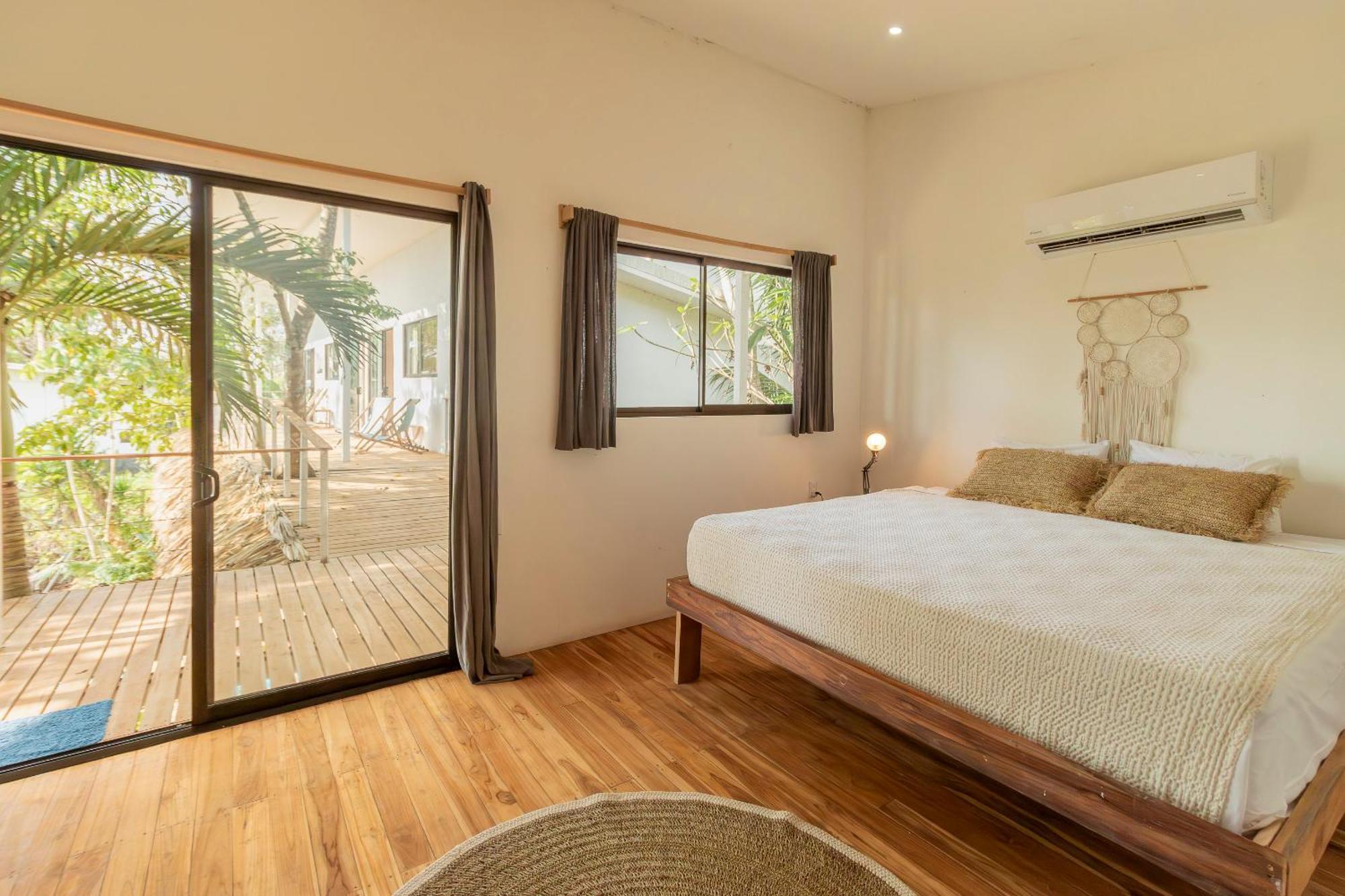 La Sana Surf Hotel, New Management, Few Mn Drive To The Beach Playa Santa Teresa  Bagian luar foto